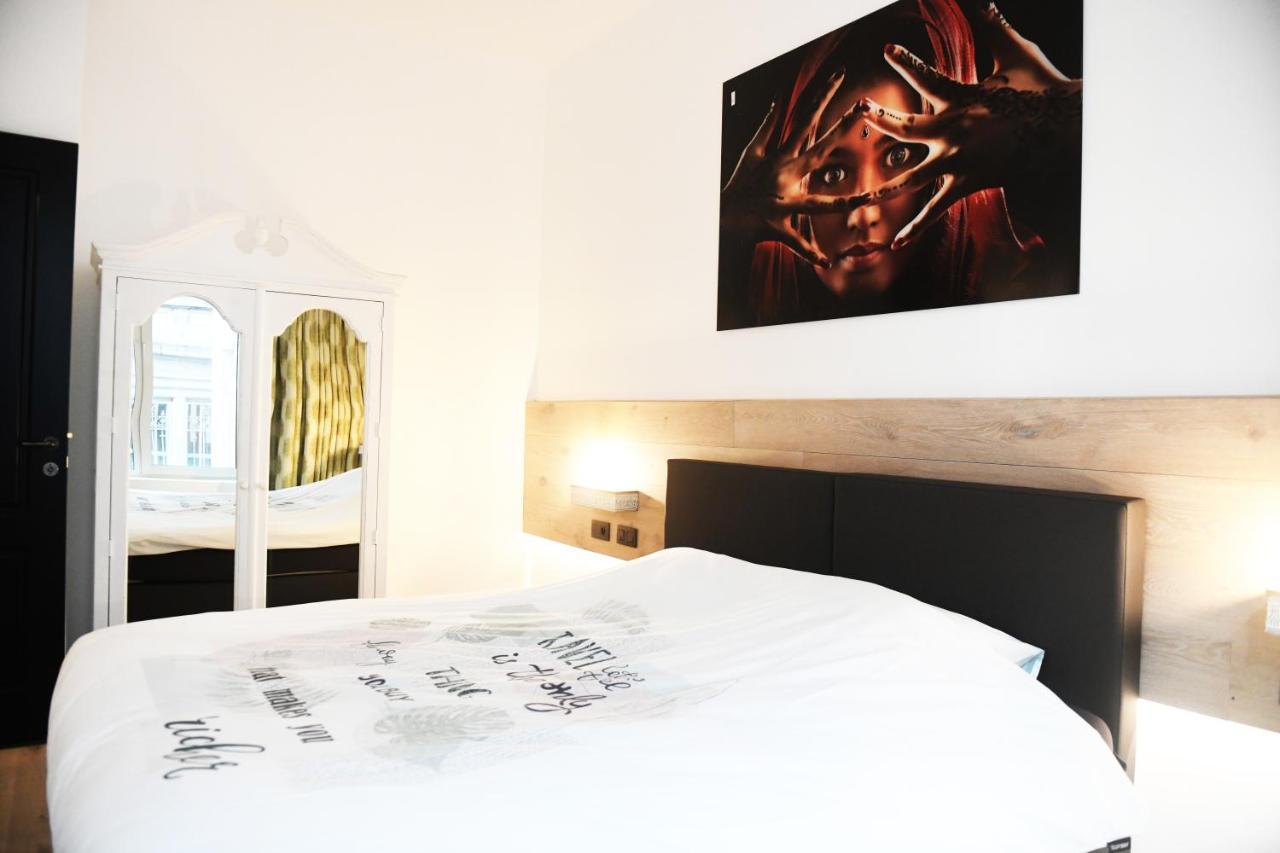 Women Of The World - Antwerp Apartamento Exterior foto